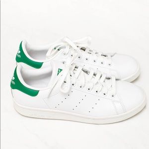 Adidas Originals Stan Smith Cloud White + Green Sneakers. Size 8 US Women’s.